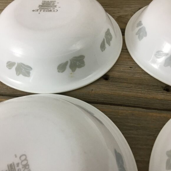 Set of 4 Corelle Friendship 10 Oz Dessert Bowls 5 3/4" White w/ Gray Flowers - Picture 7 of 16